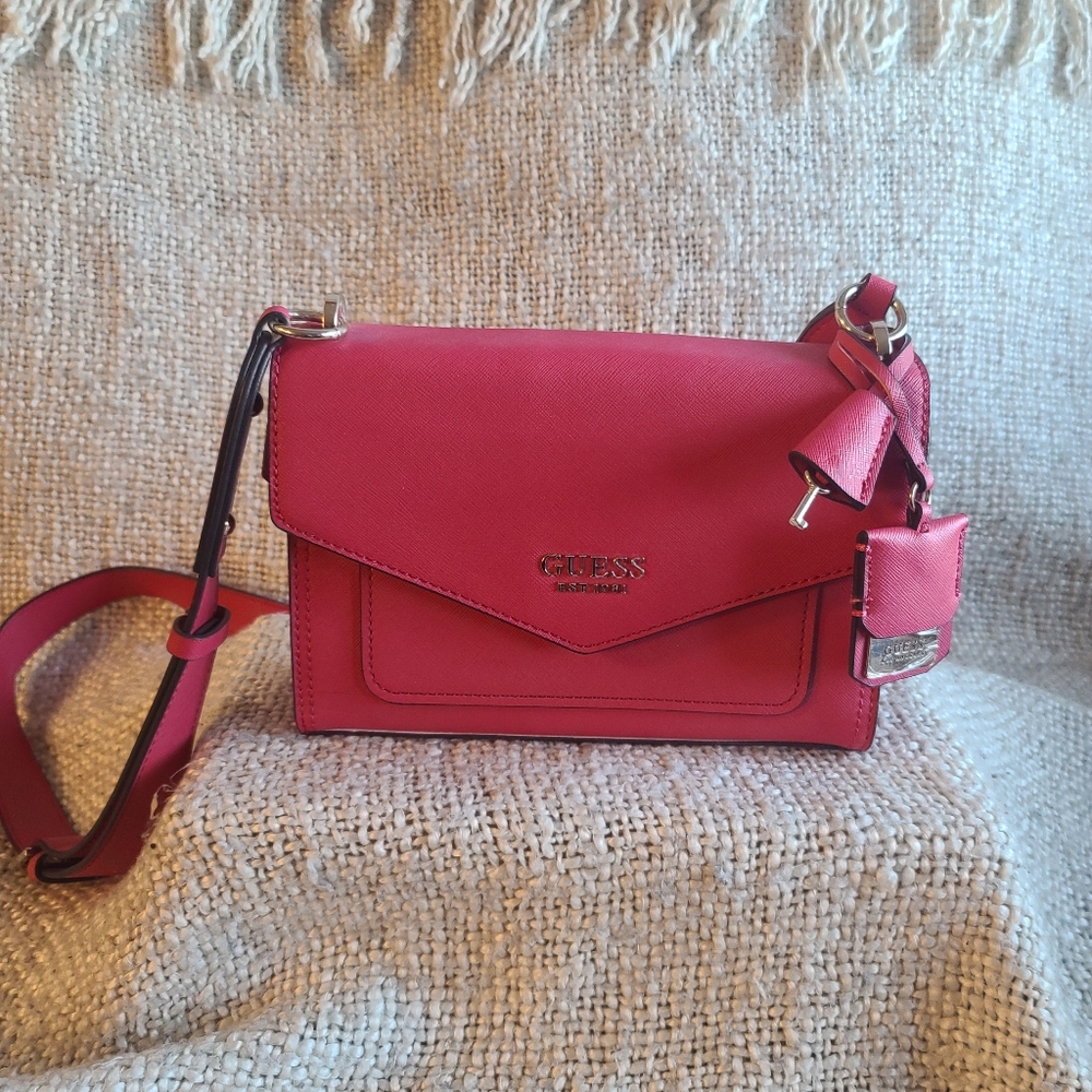 Guess purse pink